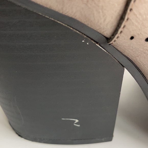 Qupid Mesh V Cut bootie faux leather closed pointy toe side cut 4” dark taupe - Picture 14 of 16